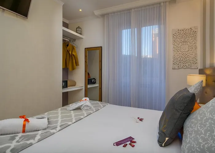 Zefiro Oda ve Kahvaltı Roma
